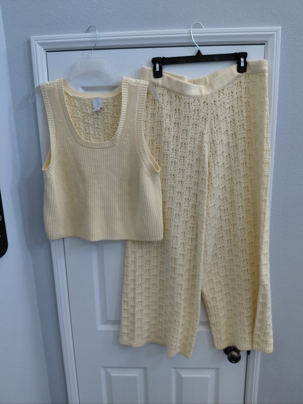 Joie Pale Yellow Knit Sweater